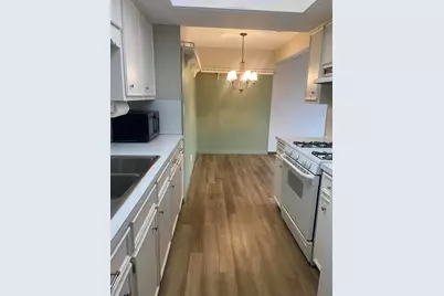 230 S State Street #15, Zeeland, MI 49464 - Photo 5