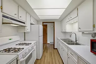 230 S State St, Zeeland, MI 49464 - Photo 5