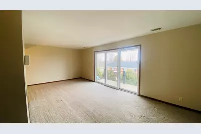 230 S State Street #15, Zeeland, MI 49464 - Photo 9