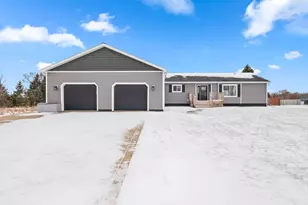228 Ambler Dr, Brooklyn, MI 49230 - Photo 3