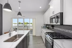 8106 Shenandoah Ln, Howard City, MI 49329 - Photo 9