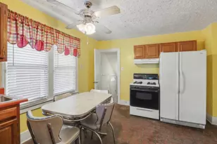 1562 Lafayette Blvd, Lincoln Park, MI 48146 - Photo 9