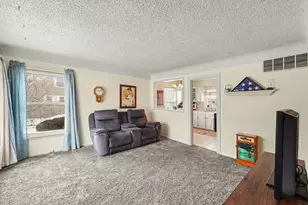 10040 Endicott St, Belleville, MI 48111 - Photo 11