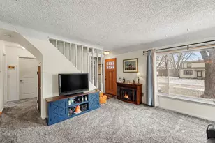 10040 Endicott St, Belleville, MI 48111 - Photo 9