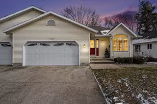 17010 Grandview Dr, Spring Lake, MI 49456 - Photo 1