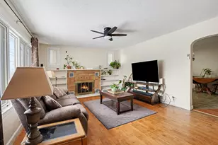 311 Lewis St, Watervliet, MI 49098 - Photo 5