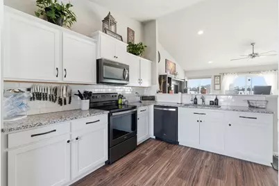 8142 W Sturtevant Avenue, Richland, MI 49083 - Photo 9