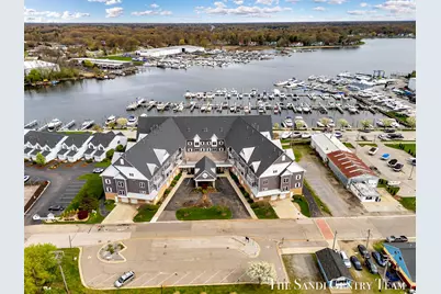 917 W Savidge Street #1, Spring Lake, MI 49456 - Photo 41