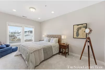 917 W Savidge Street #1, Spring Lake, MI 49456 - Photo 33