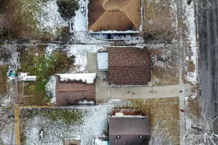 1073 Sweet St NE, Grand Rapids, MI 49505 - Photo 3