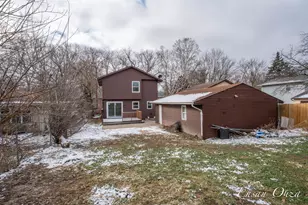 1073 Sweet St NE, Grand Rapids, MI 49505 - Photo 15