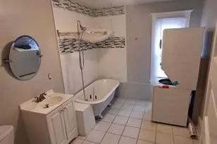 531 Eastern Ave NE, Grand Rapids, MI 49503 - Photo 3