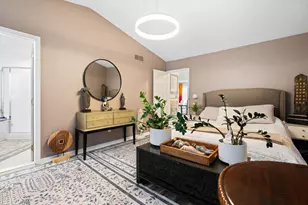 586 Liberty Pointe Dr, Ann Arbor, MI 48103 - Photo 25