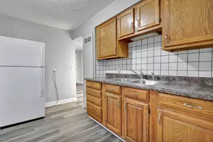 4927 Starr Ave, Lansing, MI 48910 - Photo 19