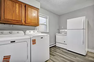 4927 Starr Ave, Lansing, MI 48910 - Photo 17