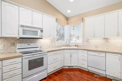 4201 Del Mar Village Drive SW, Grandville, MI 49418 - Photo 11