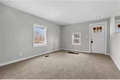 911 Porter Street, Kalamazoo, MI 49007 - Photo 9