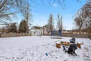 121 Frost St, Jackson, MI 49202 - Photo 19