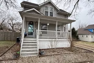 121 Frost St, Jackson, MI 49202 - Photo 1