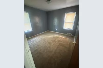 18915 Hamburg Street, Detroit, MI 48205 - Photo 7