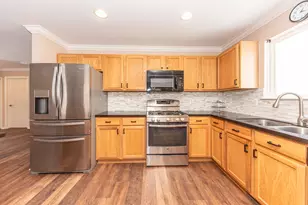 2655 Signature Cir, Pinckney, MI 48169 - Photo 17