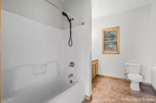 211 N Queen St, Nashville, MI 49073 - Photo 15