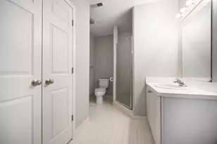 108 Ponds View Dr, Ann Arbor, MI 48103 - Photo 25