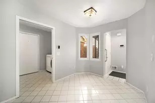 108 Ponds View Dr, Ann Arbor, MI 48103 - Photo 9