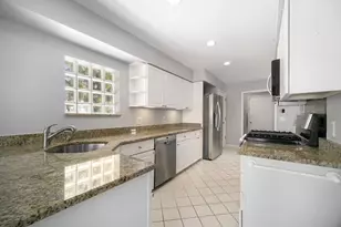 108 Ponds View Dr, Ann Arbor, MI 48103 - Photo 7