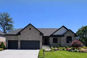 50402 Oakbrooke Dr, New Baltimore, MI 48047 - Photo 1