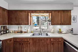 936 S Division St, Whitehall, MI 49461 - Photo 17