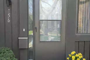 156 Carberry Hill Ct, Kalamazoo, MI 49006 - Photo 3