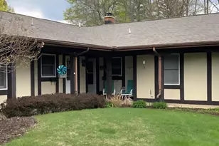 298 Bona Vista Dr NW, Grand Rapids, MI 49504 - Photo 1