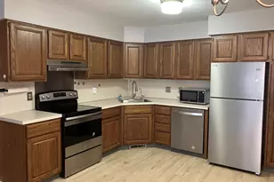 298 Bona Vista Dr NW, Grand Rapids, MI 49504 - Photo 3