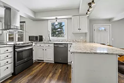 3427 W Valley View, Saint Joseph, MI 49085 - Photo 7