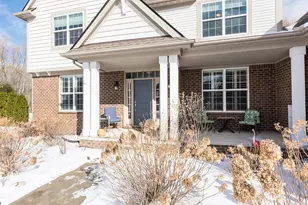 5222 Sandlewood Dr, Commerce Township, MI 48382 - Photo 5