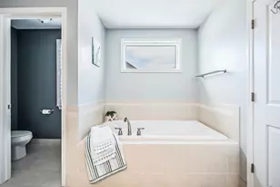 5222 Sandlewood Dr, Commerce Township, MI 48382 - Photo 49