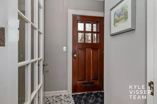 958 Pinecrest Ave SE, East Grand Rapids, MI 49506 - Photo 5