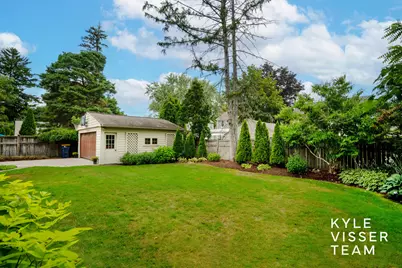 958 Pinecrest Avenue SE, East Grand Rapids, MI 49506 - Photo 65