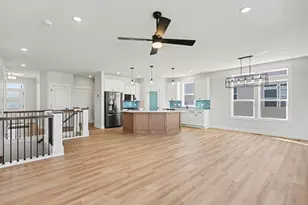 5553 Canal Ave SW, Wyoming, MI 49418 - Photo 7