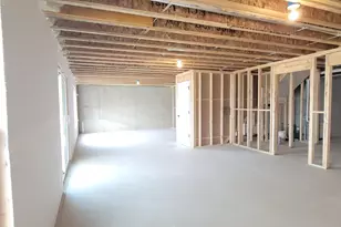 5553 Canal Ave SW, Wyoming, MI 49418 - Photo 33