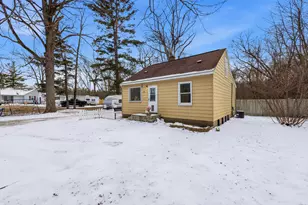 1891 S Mill Iron Rd, Muskegon, MI 49442 - Photo 33