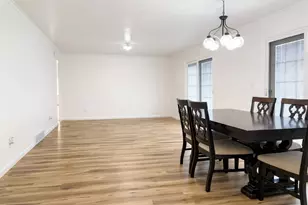 151 Jacaranda Dr, Battle Creek, MI 49015 - Photo 5