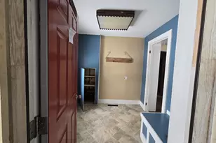 10108 S 37 1/2 Rd, Cadillac, MI 49601 - Photo 7