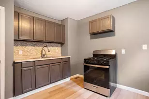 1919 Brunswick St, Muskegon, MI 49442 - Photo 7