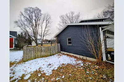 1009 Barton Street, Otsego, MI 49078 - Photo 7