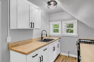 822 Prospect Ave NE, Grand Rapids, MI 49503 - Photo 9