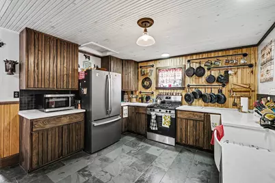 1008 W Grove Street, Greenville, MI 48838 - Photo 9