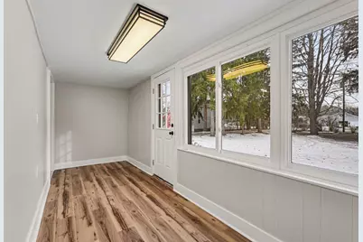 882 E Sternberg Road, Norton Shores, MI 49441 - Photo 5