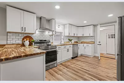 882 E Sternberg Road, Norton Shores, MI 49441 - Photo 13